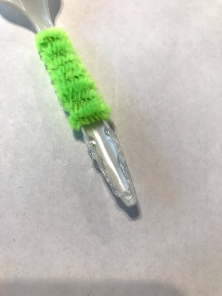 Plastic Spoon Mermaid Doll - hot glue the tail to the spoon handle