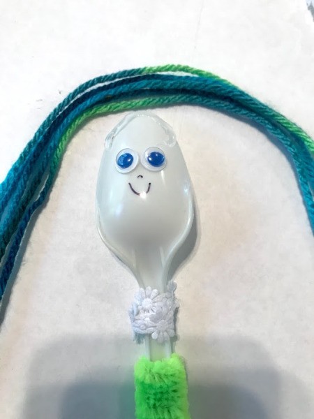 Plastic Spoon Mermaid Doll - glue to the spoon as hair