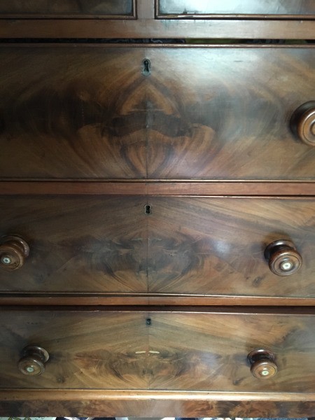 Value of an Antique Chest of Drawers