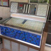 Age and Value of a AMI Jukebox - vintage jukebox