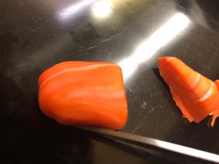 Fondant Sushi Cupcake Toppers - cut the salmon so that it is the same size as the rice ball