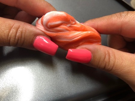 Fondant Sushi Cupcake Toppers - to make the shrimp, marbleize some of the peach fondant with white, twisting