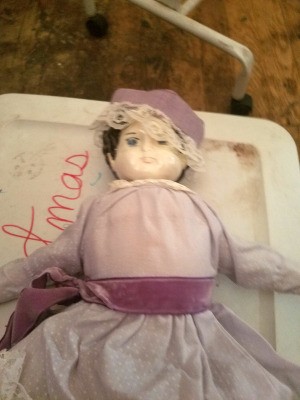 Identifying a Porcelain Doll - old style doll