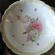 Value of a Homer Laughlin Large Serving Bowl - bowl with lovely rose pattern in middle