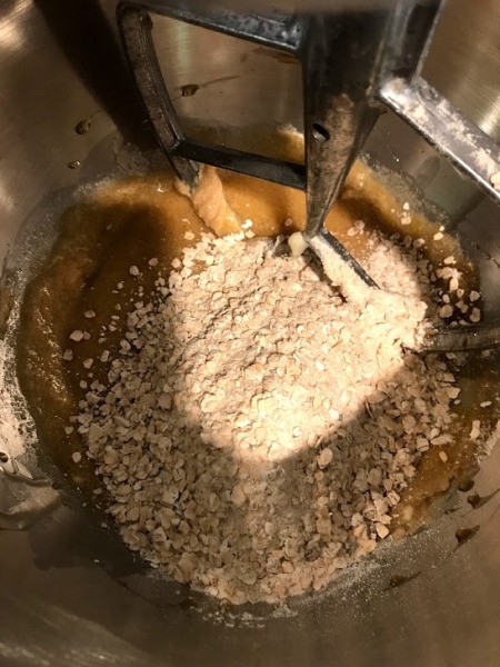 Chocolate Chip Oatmeal Ball Cookies 4