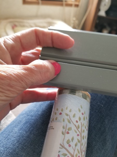 Finding Discontinued Brewster's Wallpaper - tree and leaf patterned border