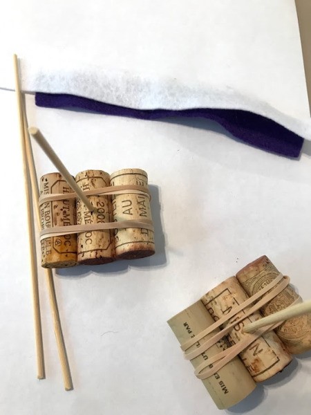 3 Step Bath Cork Boat Toy - cut strips of felt and tie to the stick as flags