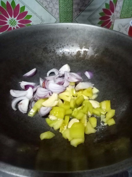 sauteing garlic, ginger & onions