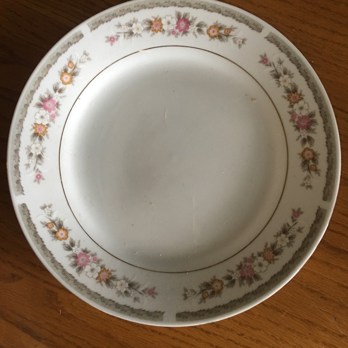 Identifying Dinnerware Brand? ThriftyFun