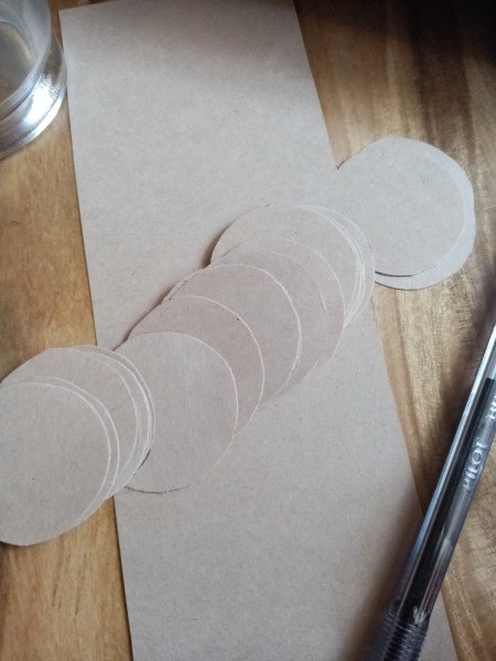 Exploding Fireworks Ribbon Crowns - cut them out