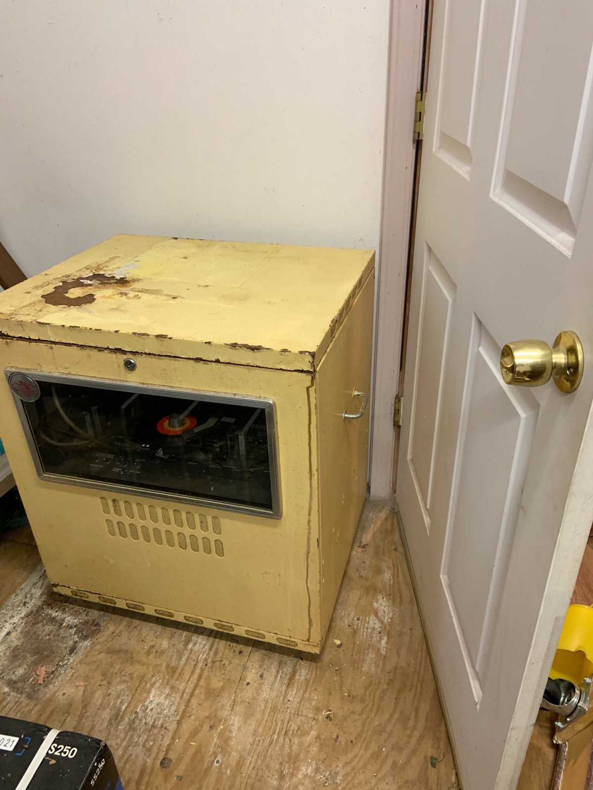 Value Of A Hbe 200 Ami Background Music System Thriftyfun