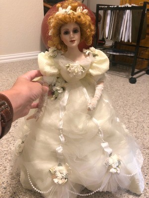 Identifying a Porcelain Doll - doll in long white dress, perhaps a bridal doll