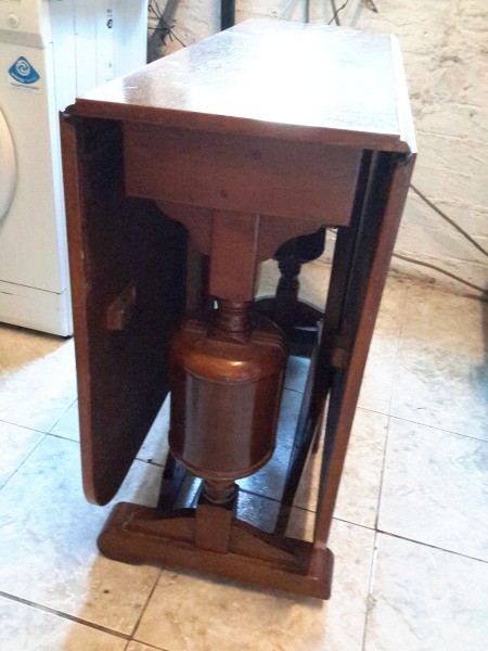 Value of Drop Leaf Dining Table and Chairs - old table with drop sides