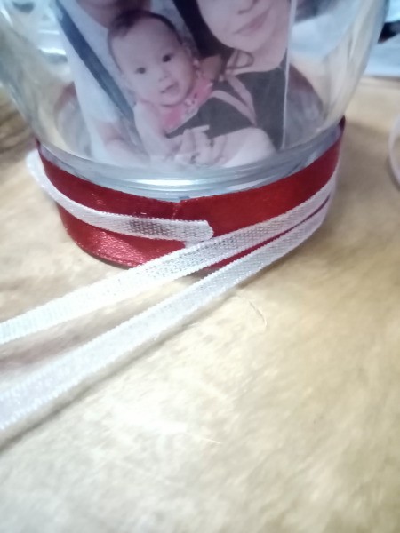 DIY Jar Lamp Wedding Souvenir - cover the jar lid with your ribbons