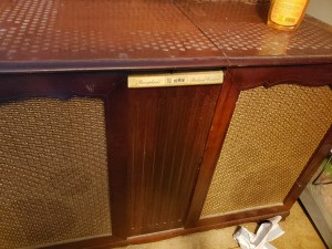 Value of a Vintage DuMont Stereo Console