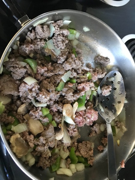 cooked ground beef with onions & green peppers