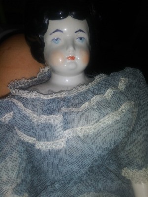 Identifying a Porcelain Doll - old style porcelain doll