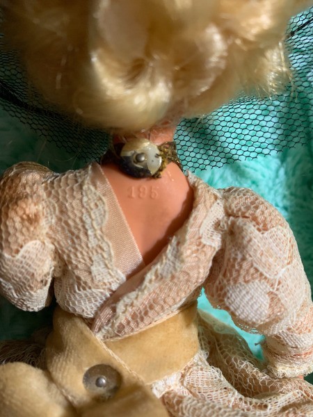 Identifying Dolls with Hard Plastic Bodies