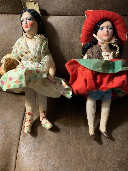 Identifying Vintage Ethnic Porcelain and Cloth Dolls