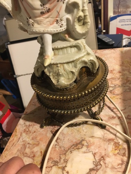 Identifying Porcelain Lamps