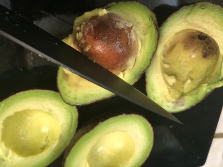 removing pit from avocados