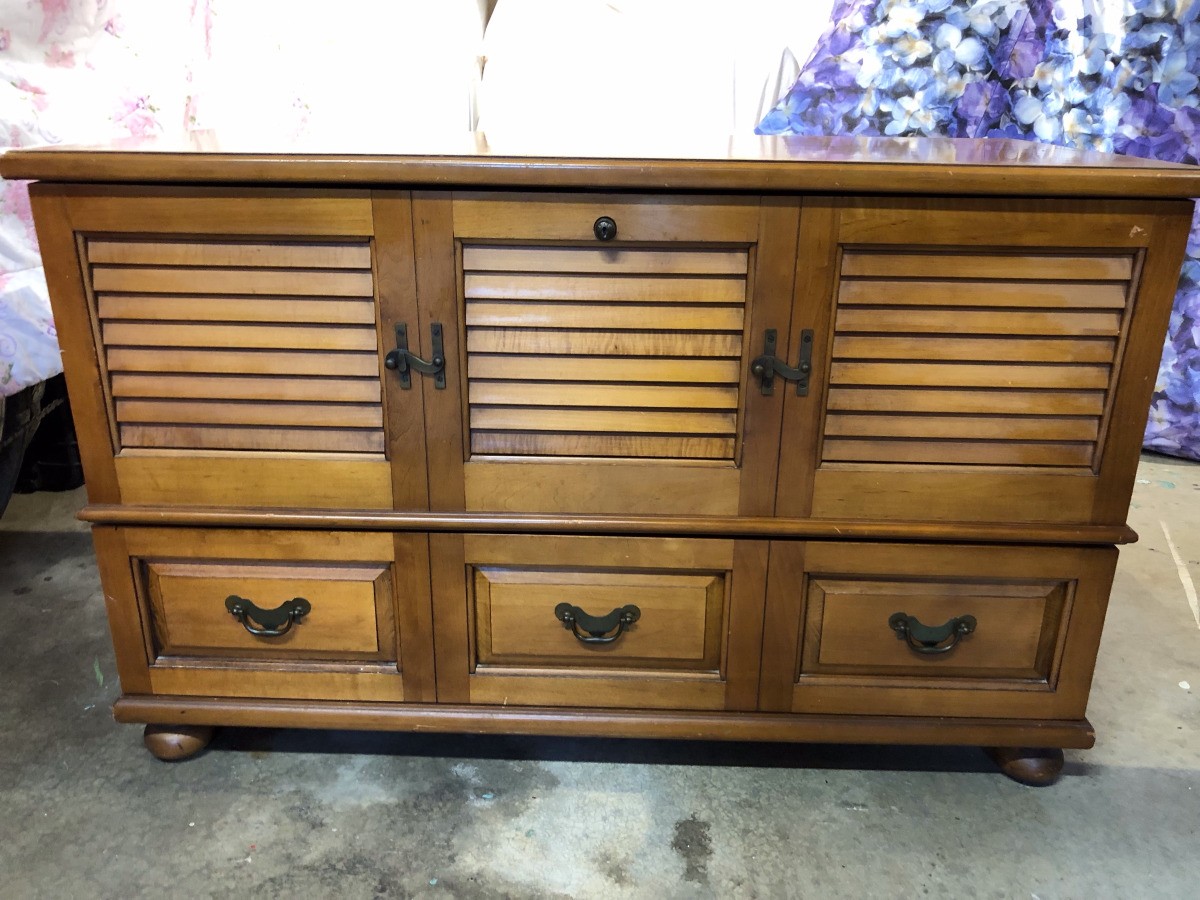 Value of a Lane Cedar Chest? ThriftyFun