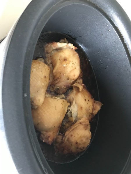 Garlic Lime Chicken in Slow Cooker Thighs