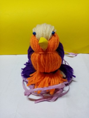 Yarn Bird - frontal view