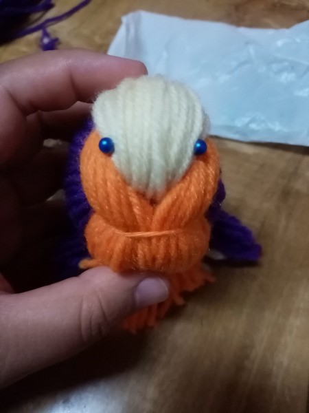 Yarn Bird - add eyes