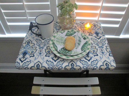 Folding TV Table as a Back To School/Small Space Saver - plate of cookies and mug
