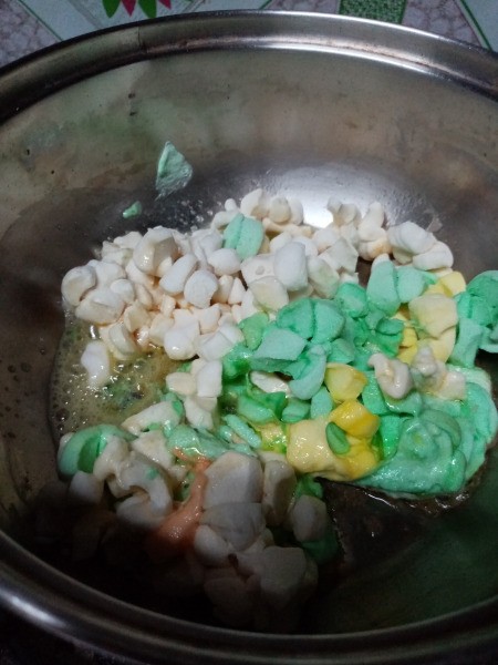 melting marshmallows in pan