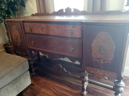 Finding the Value for Your Antique Furniture | ThriftyFun