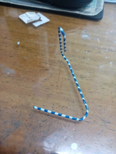 Making a Paper Clip Phone Stand - pull up longer side