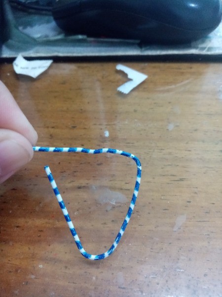 Making a Paper Clip Phone Stand - open the still bent portion