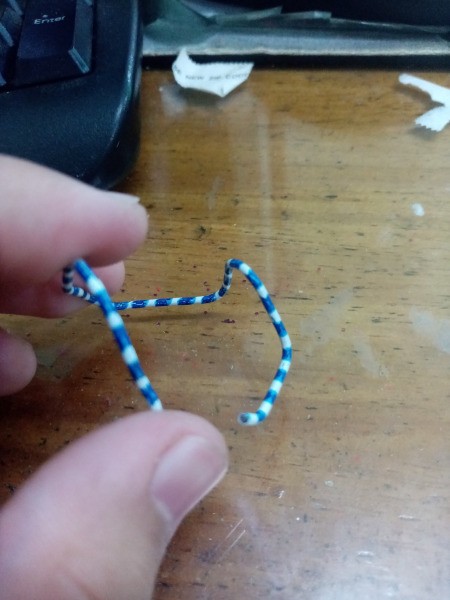 Making a Paper Clip Phone Stand - bend up