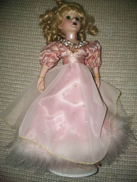 Selling Porcelain Dolls