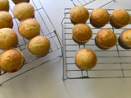 cooling cupcakes