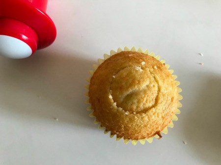 plug returned to cupcake
