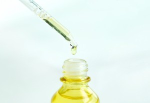 A bottle of mineral oil.