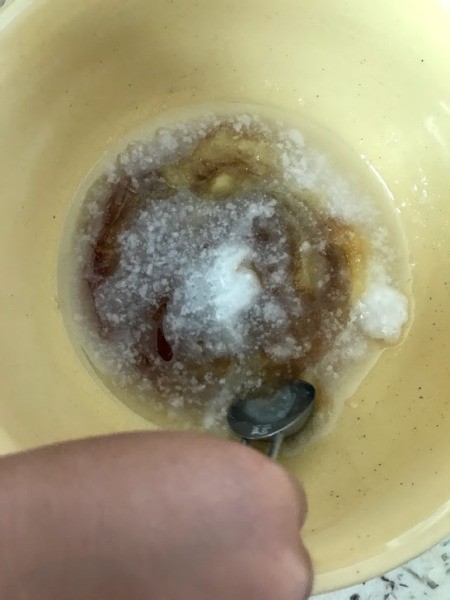 mixing syrup & coconut oil