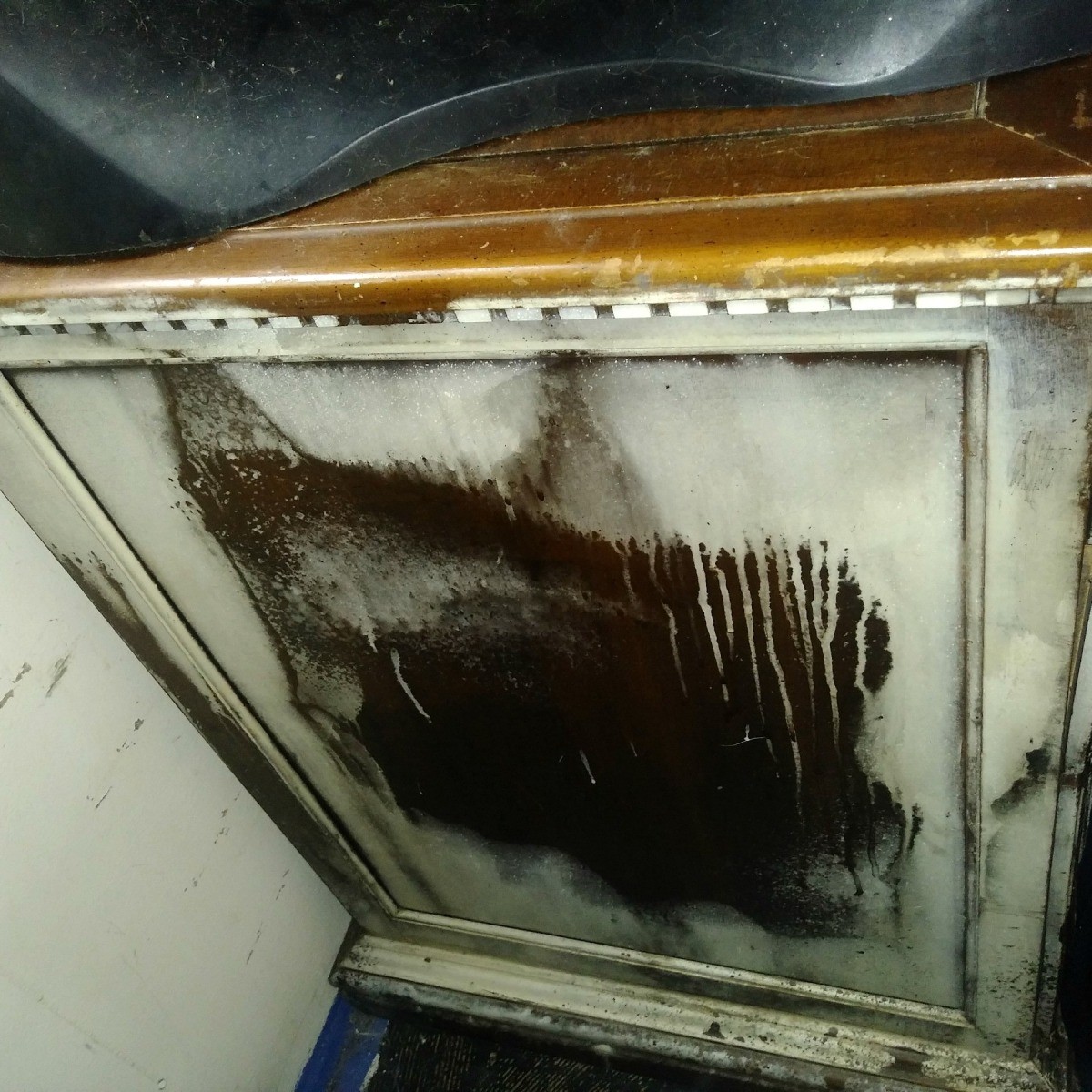 Isopropyl Alcohol Damaged Finish on a Desk? ThriftyFun