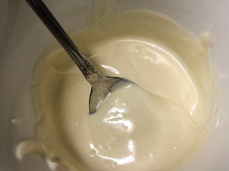 melting white chocolate