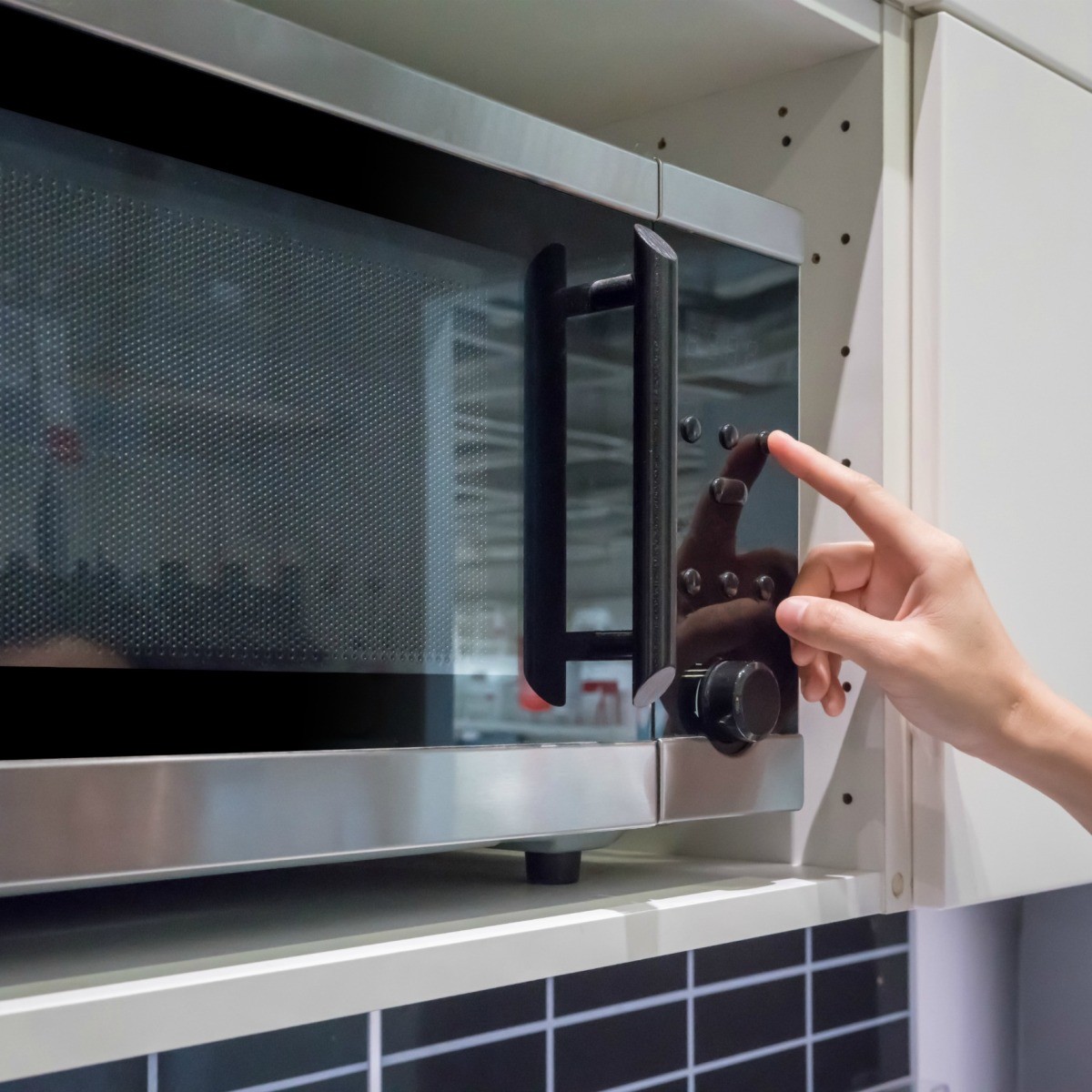 microwave-trips-breaker-thriftyfun
