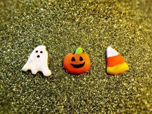 DIY Puffy Stickers from Hot Glue - ghost, Jack 'o Lantern, and candy corn puffy stickers