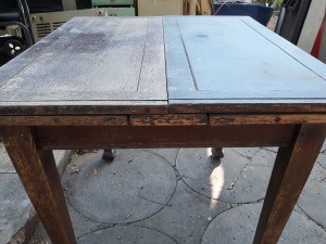 Identifying an Antique Table