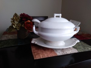 Age of a Homer Laughlin Soup Tureen - white tureen on platter