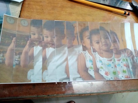 Making a Zigzag 3D Photo - align the strips alternately as shown