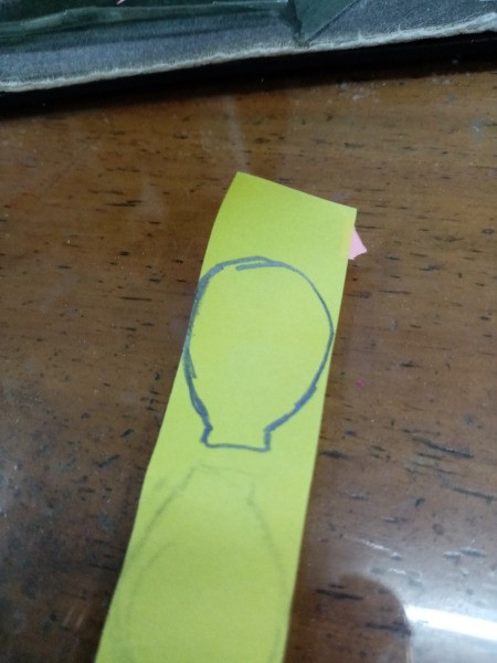 Making a Balloon Paper Clip Topper - draw a balloon on one sticky note