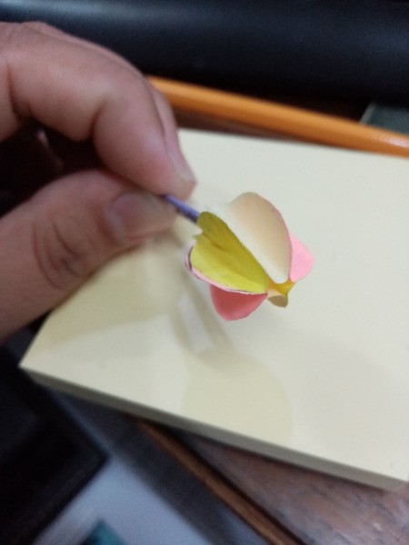 Making a Balloon Paper Clip Topper - cut out another set and repeat the steps. Then glue the second half to the first creating a 3D balloon