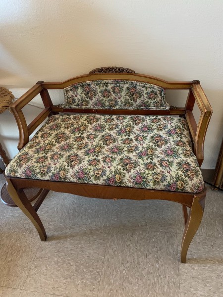 Value of Antique Ardsleigh Bedroom Furniture